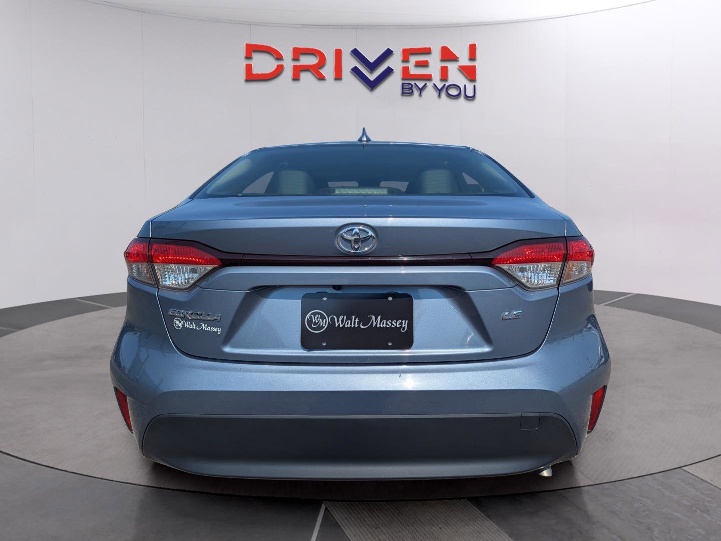 Used 2023 Toyota Corolla LE image 4