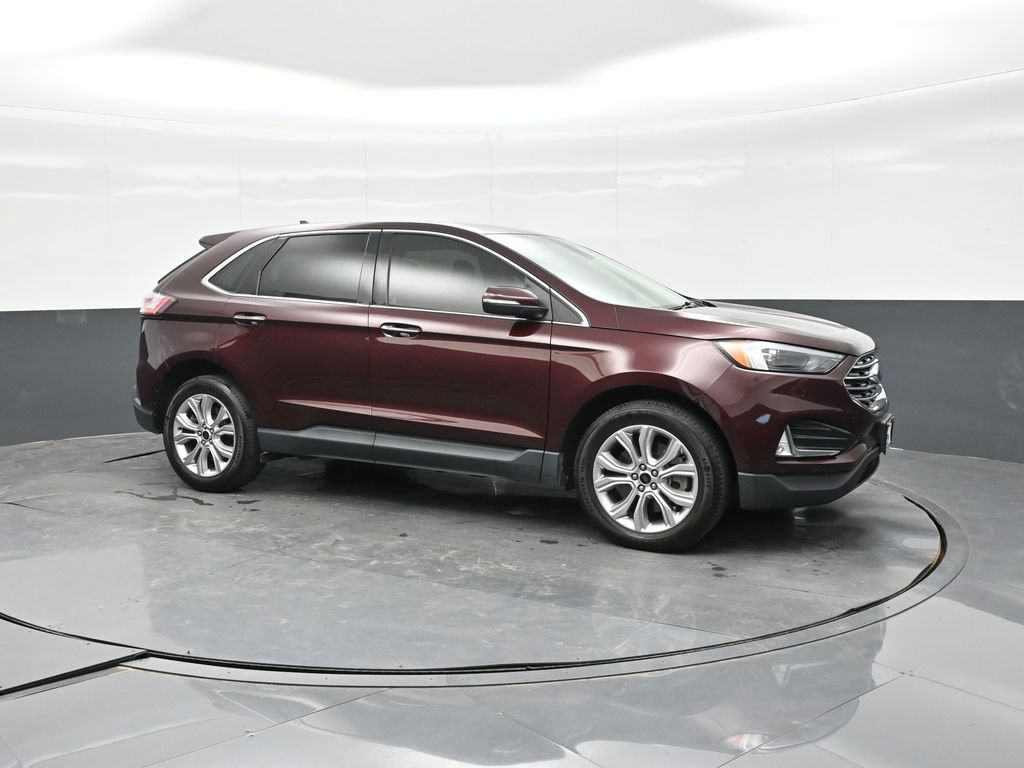Certified 2023 Ford Edge Titanium AWD/4WD image 17