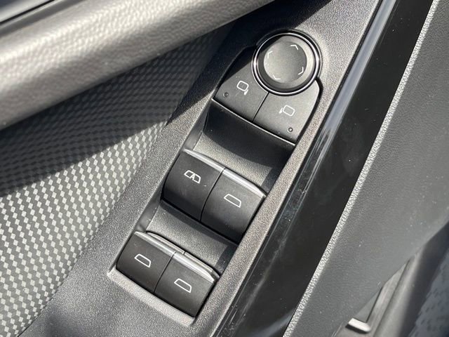 Used 2026 Chevrolet Equinox RS image 16