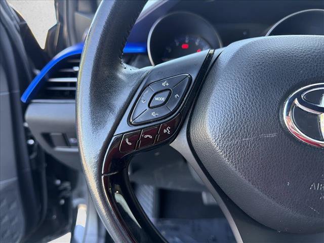 Used 2020 Toyota C-HR XLE FWD image 16