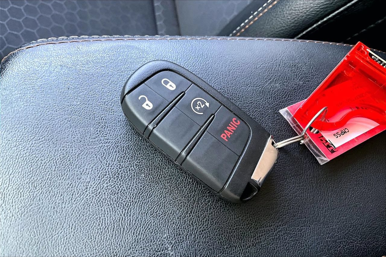 Used 2019 Jeep Compass Latitude w/ Popular Equipment Group FWD image 33
