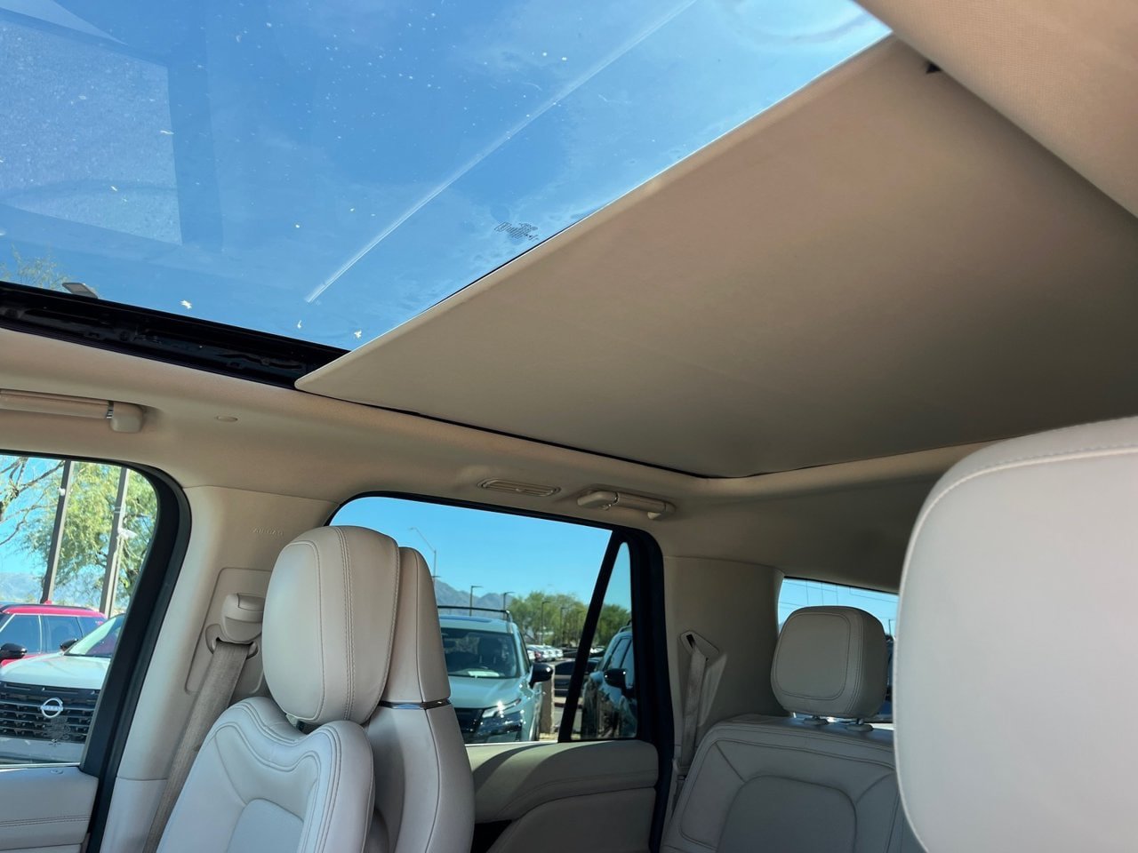 Used 2021 Lincoln Navigator L Reserve AWD/4WD image 28