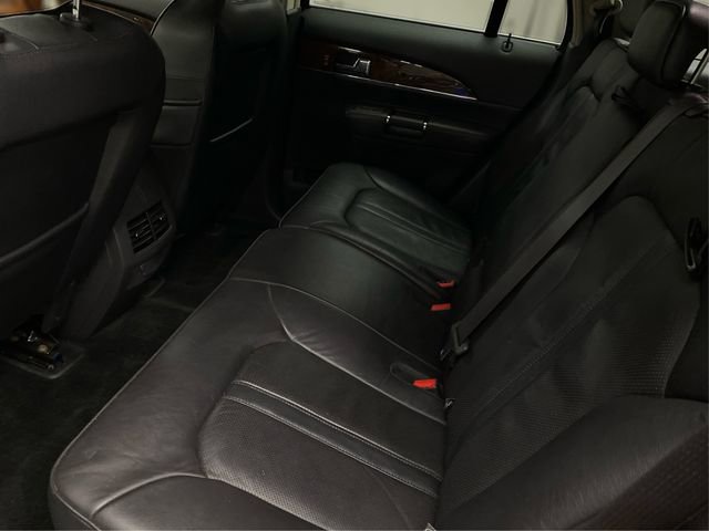 Used 2015 Lincoln MKX AWD w/ Equipment Group 102A image 11