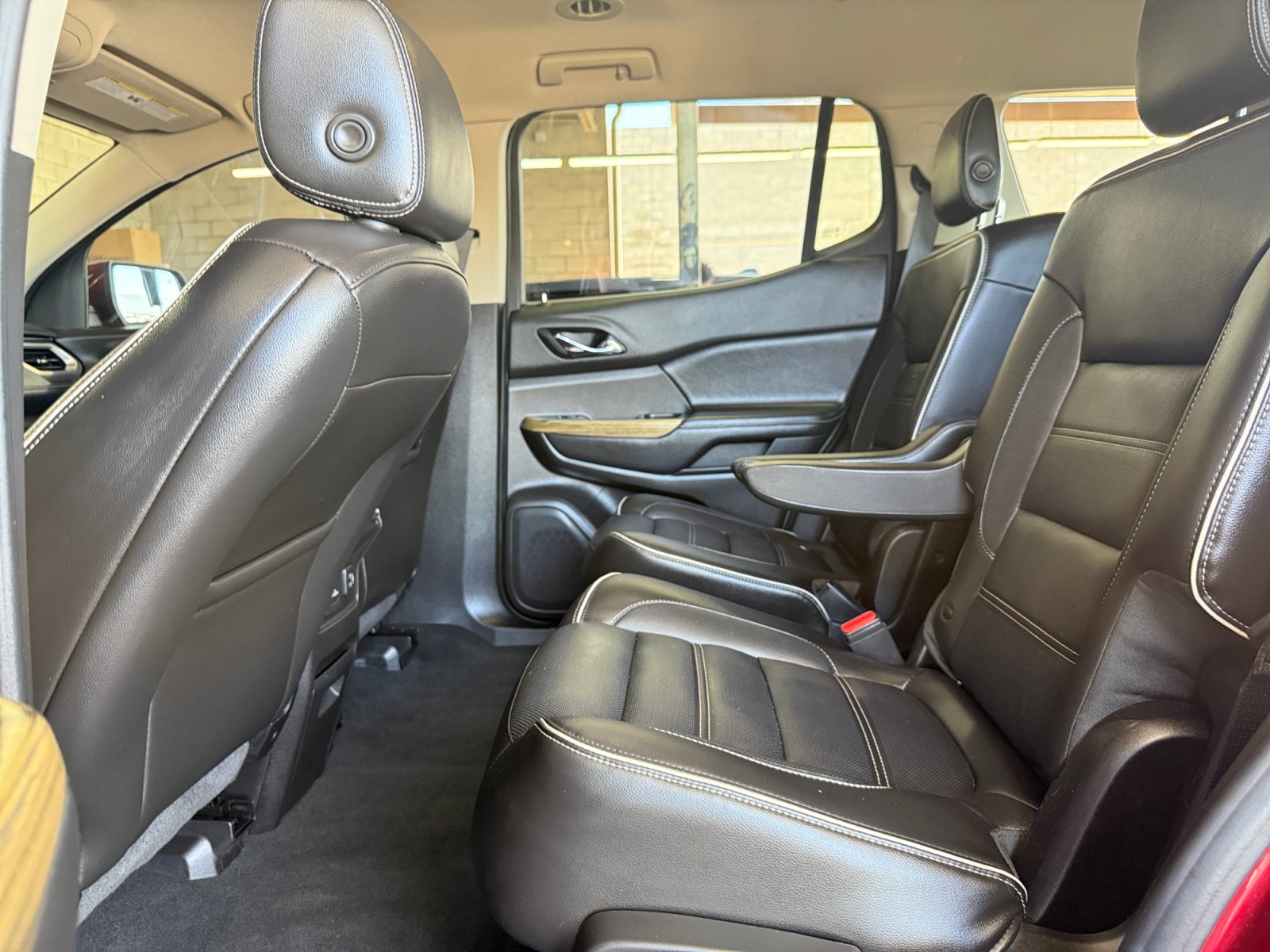 Used 2019 GMC Acadia Denali w/ Technology Package FWD image 23