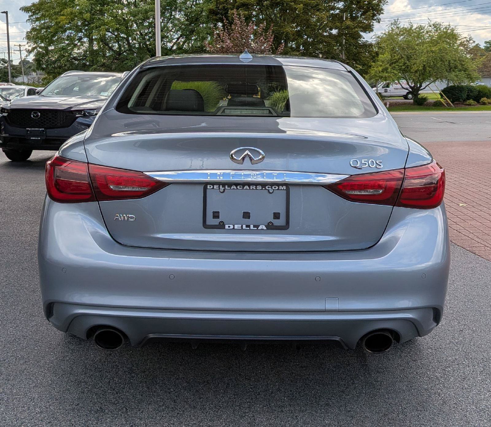 Used 2018 INFINITI Q50 Luxe w/ Sensory Package (Luxe) AWD/4WD image 9