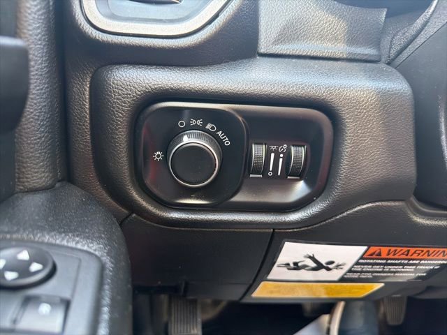 Used 2020 RAM 5500 Tradesman w/ Safety Group AWD/4WD image 19