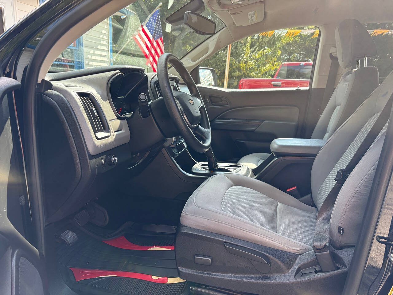 Used 2018 Chevrolet Colorado W/T w/ Custom Special Edition RWD image 11