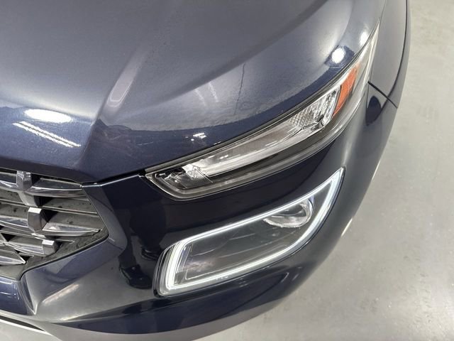 Used 2022 Hyundai Venue Limited FWD image 27