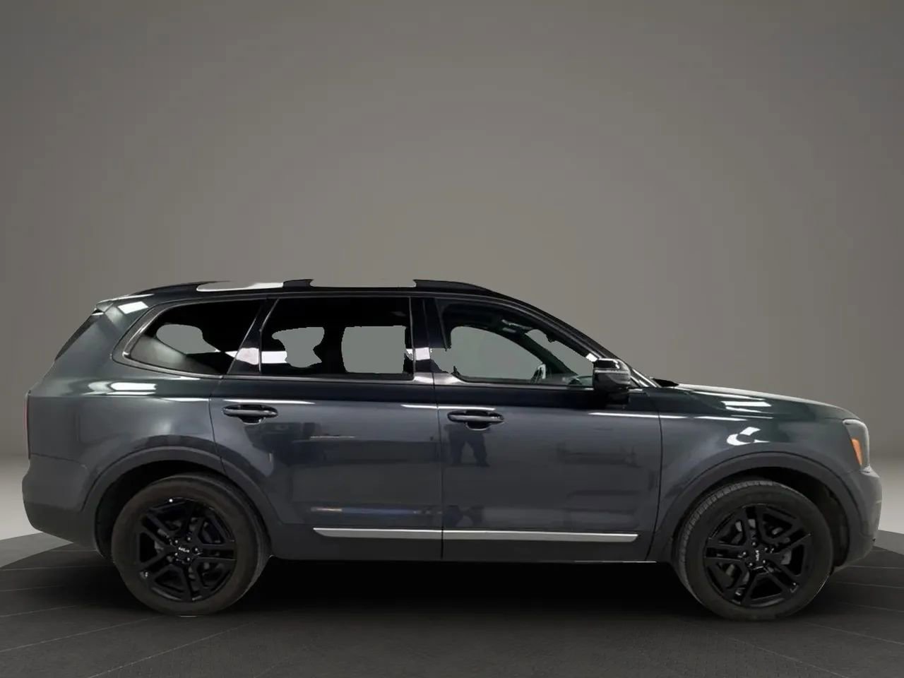 Used 2023 Kia Telluride AWD image 6