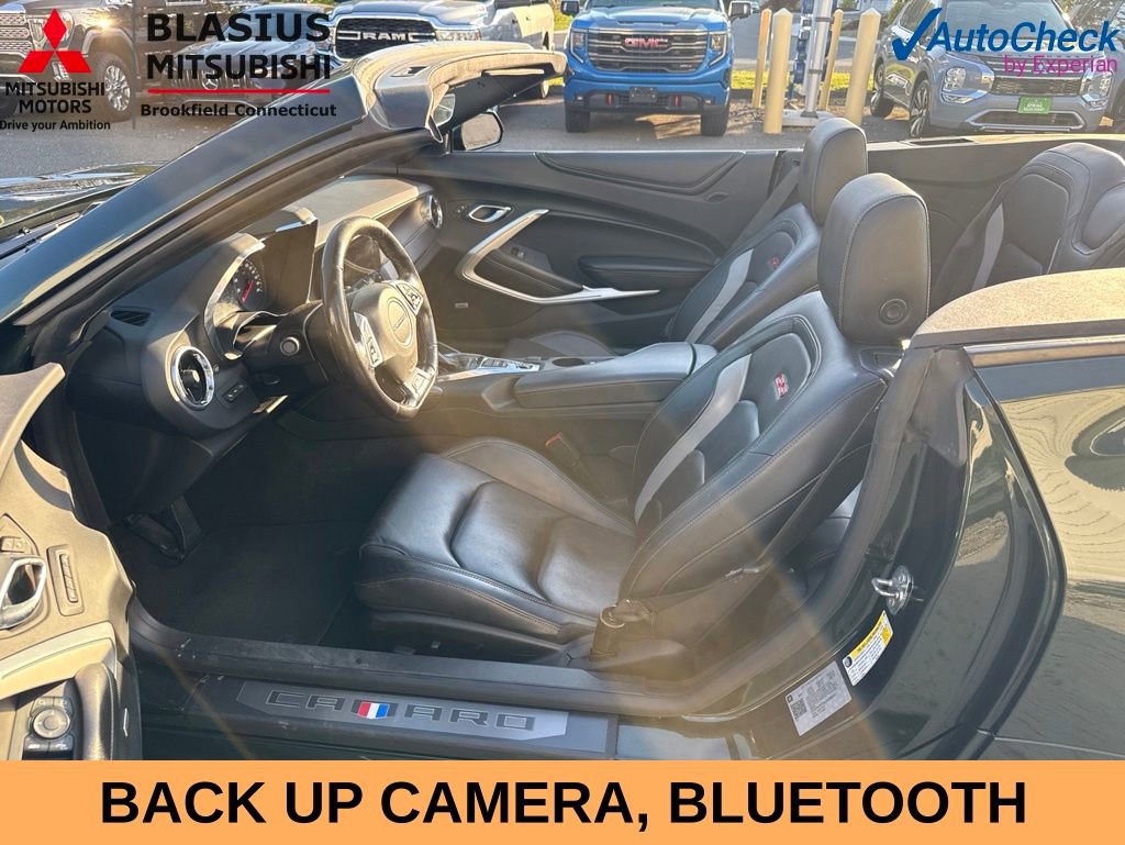 Used 2020 Chevrolet Camaro SS RWD image 4