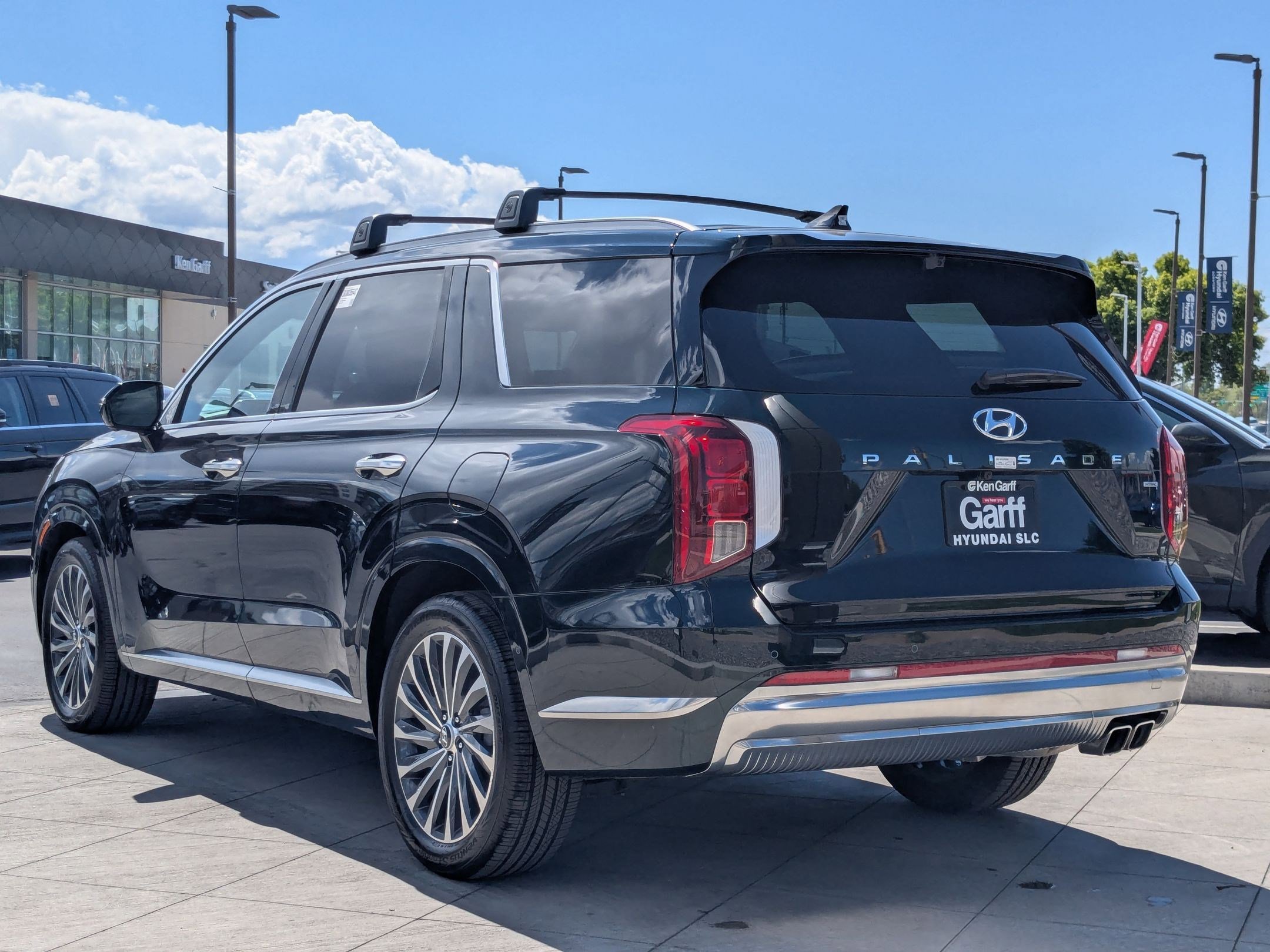 Used 2025 Hyundai Palisade Calligraphy AWD/4WD image 7