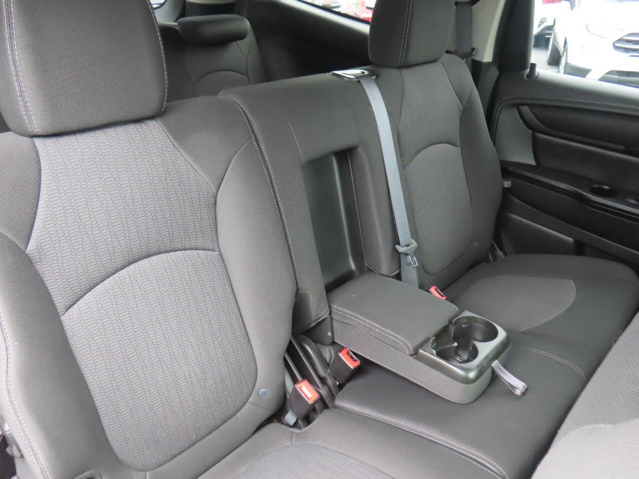Used 2014 Chevrolet Traverse LT AWD/4WD image 35