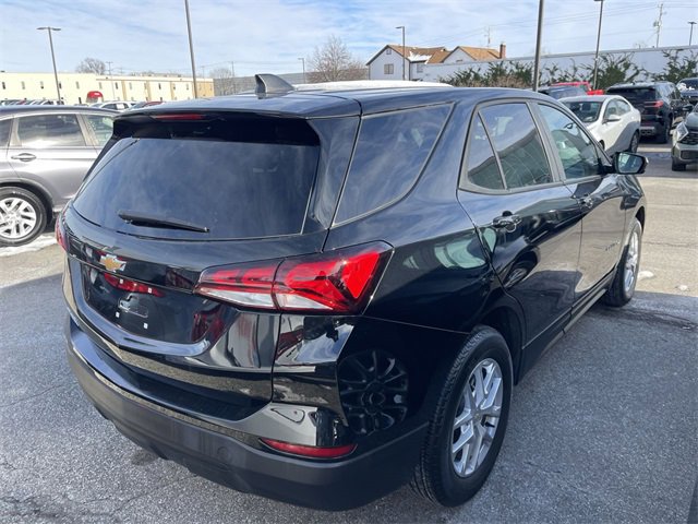 Used 2024 Chevrolet Equinox LS w/ LS Convenience Package image 8