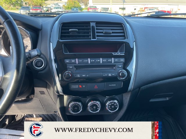 Used 2013 Mitsubishi Outlander Sport SE FWD image 17