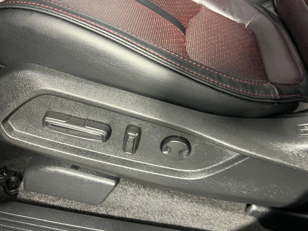 Used 2025 Honda Pilot Black Edition image 24