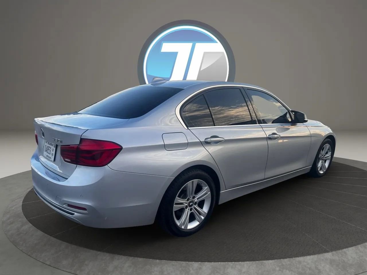 Used 2017 BMW 330i Sedan RWD image 14