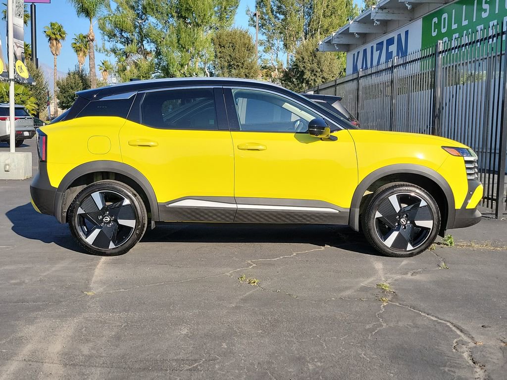 Used 2025 Nissan Kicks SR image 32