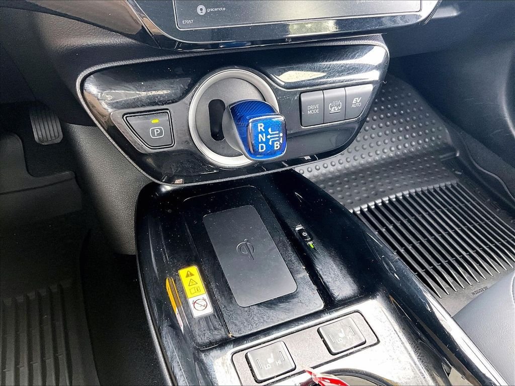Used 2022 Toyota Prius Prime XLE FWD image 26