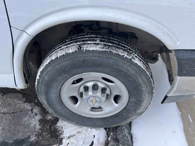 Used 2023 Chevrolet Express 3500 LT w/ LT Preferred Equipment Group image 8