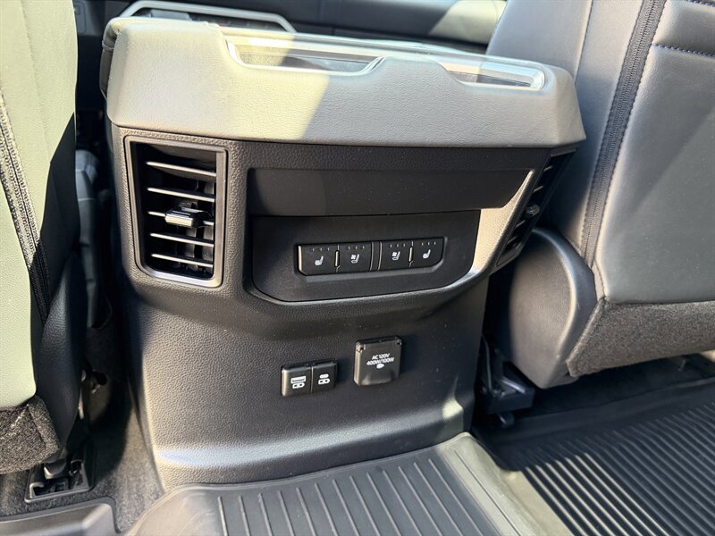 Used 2026 Toyota Tundra Platinum AWD/4WD image 29