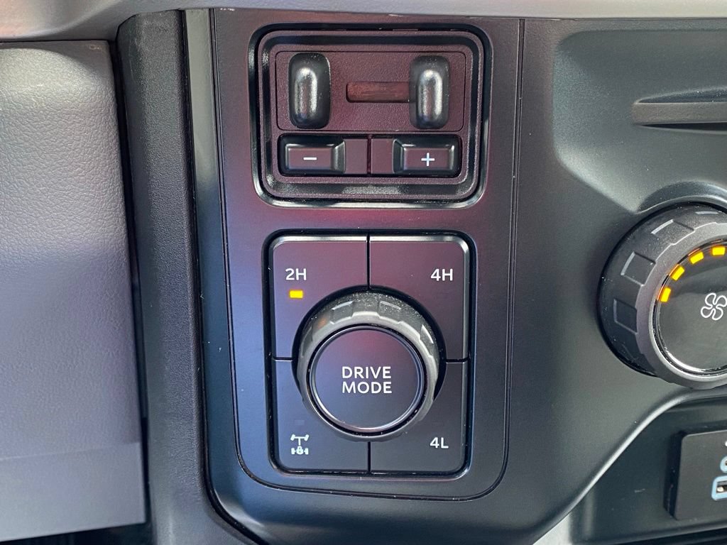 Used 2023 Ford F350 XLT AWD/4WD image 26