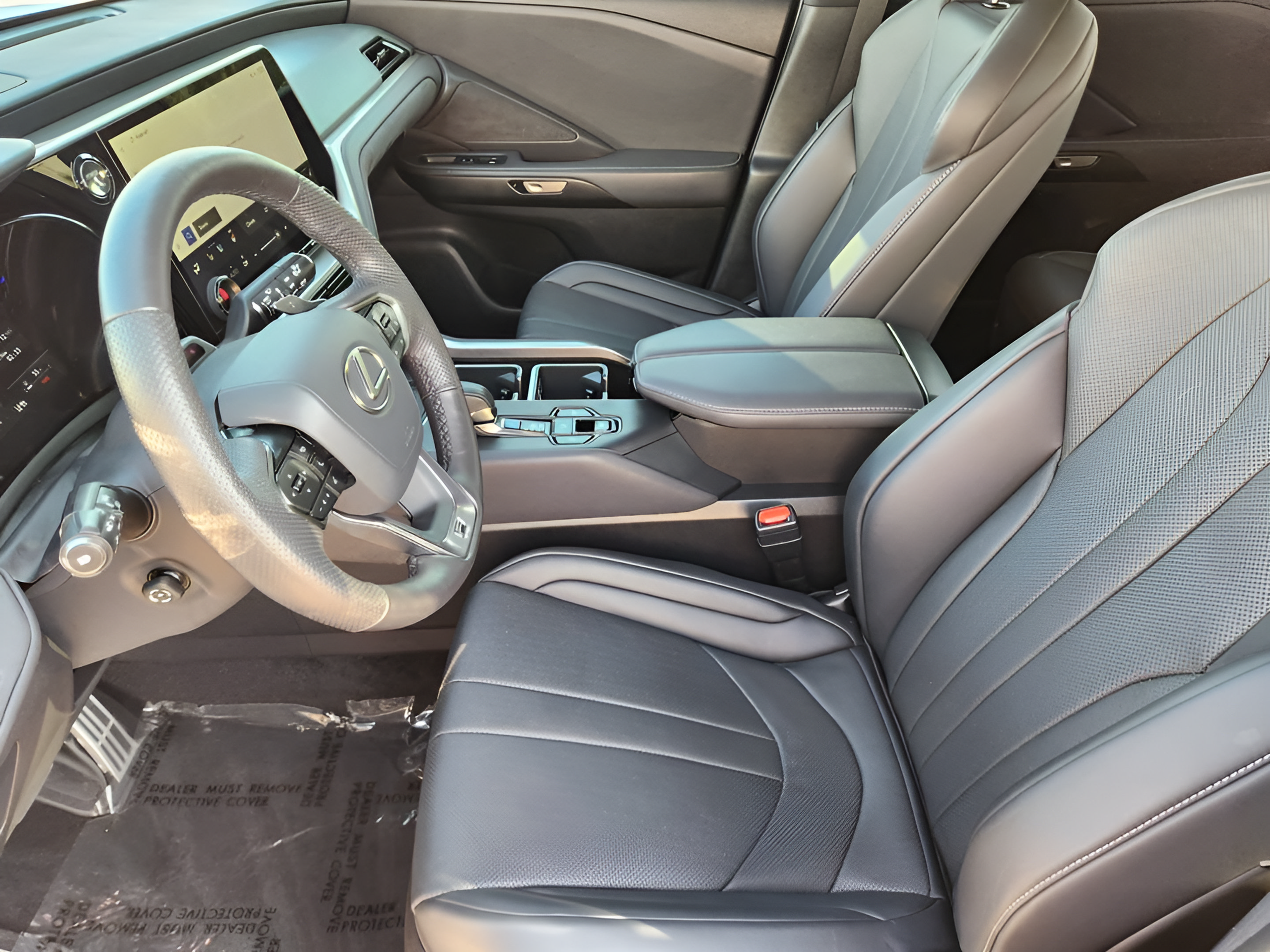 Used 2025 Lexus TX 500h AWD w/ Technology Package image 7