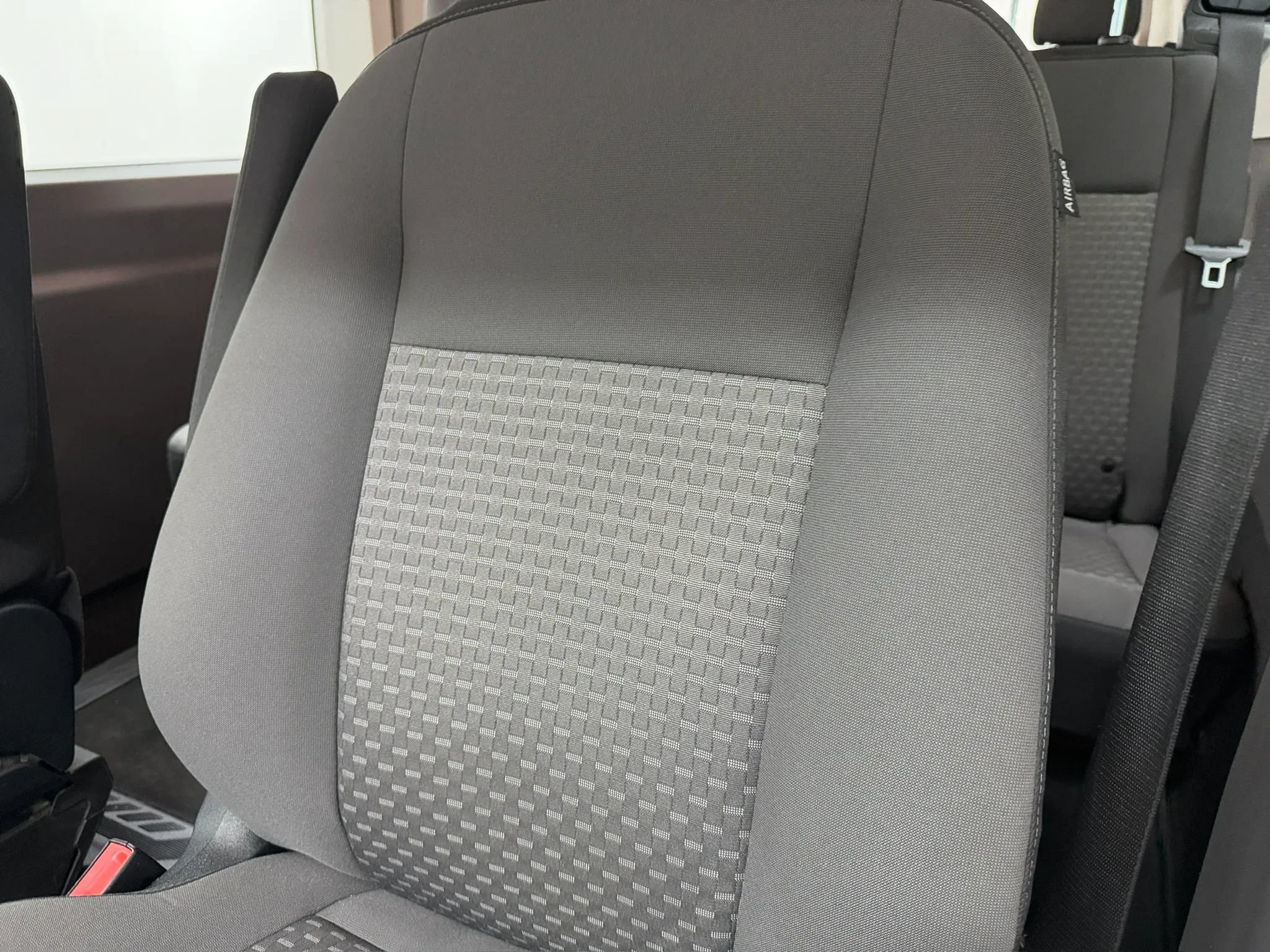 Used 2023 Ford Transit 350 XLT RWD image 32