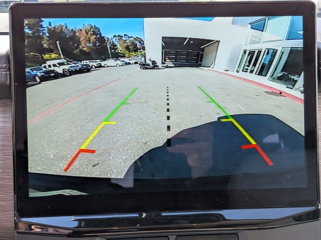 Used 2023 Ford Expedition Limited image 20