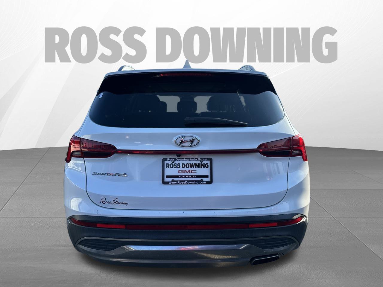 Used 2021 Hyundai Santa Fe SEL w/ Convenience + Premium Package FWD image 5