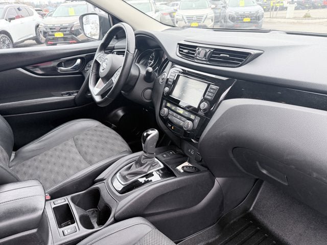 Certified 2022 Nissan Rogue Sport SV w/ Technology Package image 13