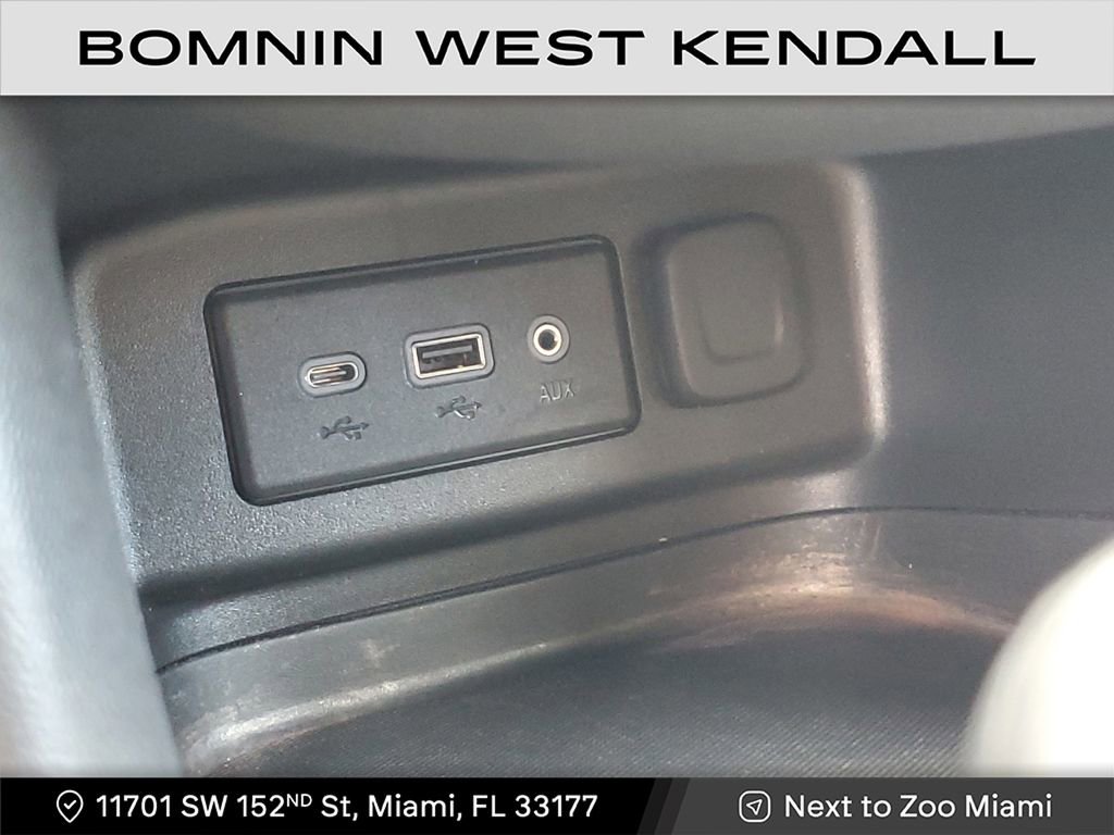 Used 2023 Chevrolet Equinox LT image 29