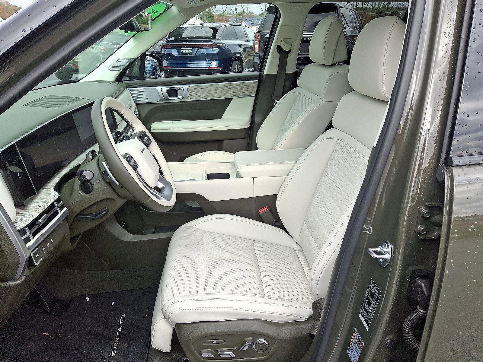 Used 2024 Hyundai Santa Fe Calligraphy image 13