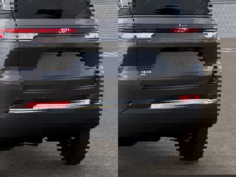 New 2025 Jeep Grand Cherokee Laredo X image 13