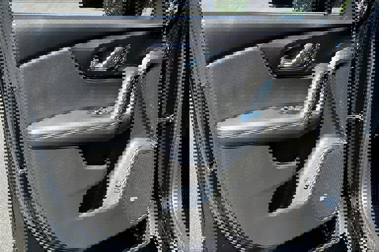 Used 2021 Chevrolet Blazer Premier w/ Driver Confidence II Package image 9