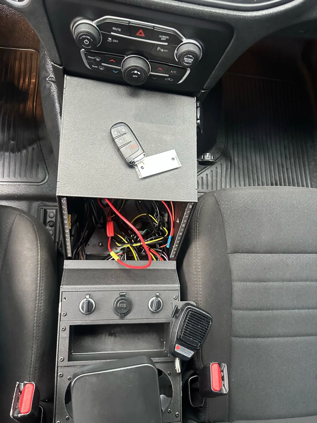 Used 2019 Dodge Charger Police w/ Fleet Safety Group image 37