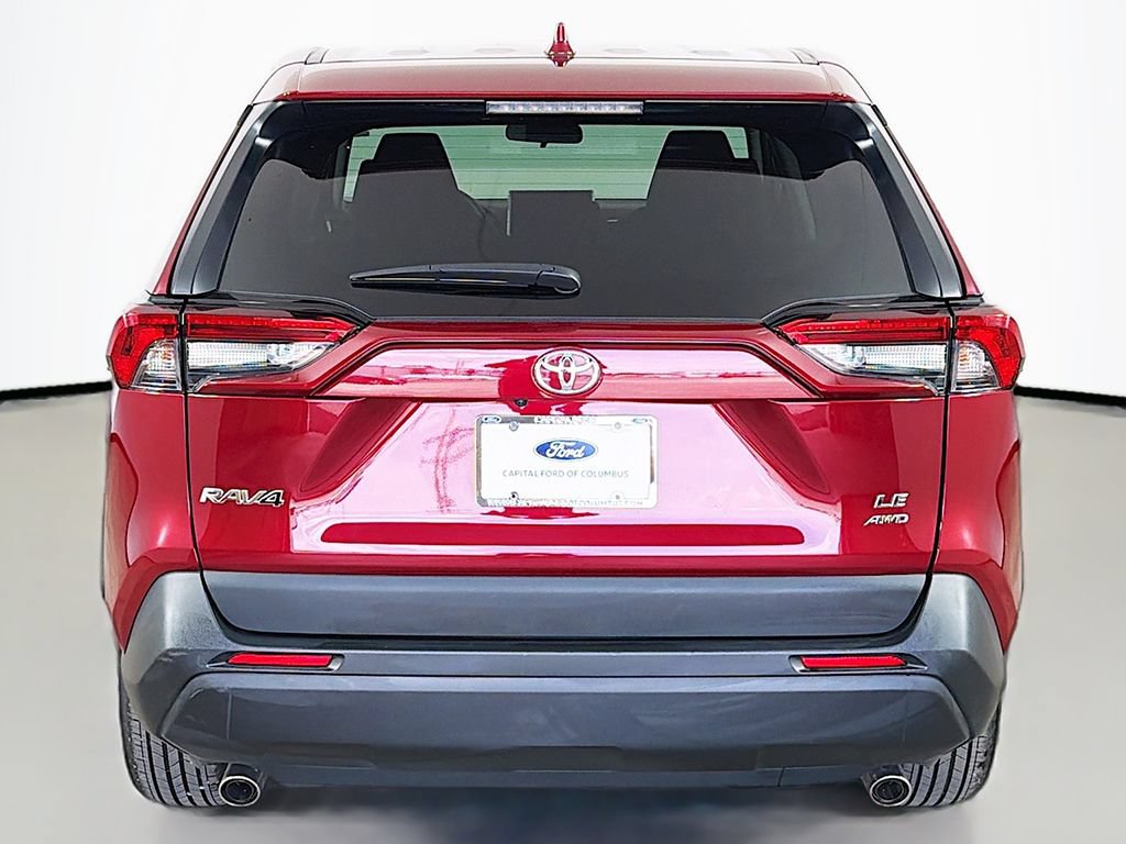 Used 2025 Toyota RAV4 LE AWD/4WD image 11