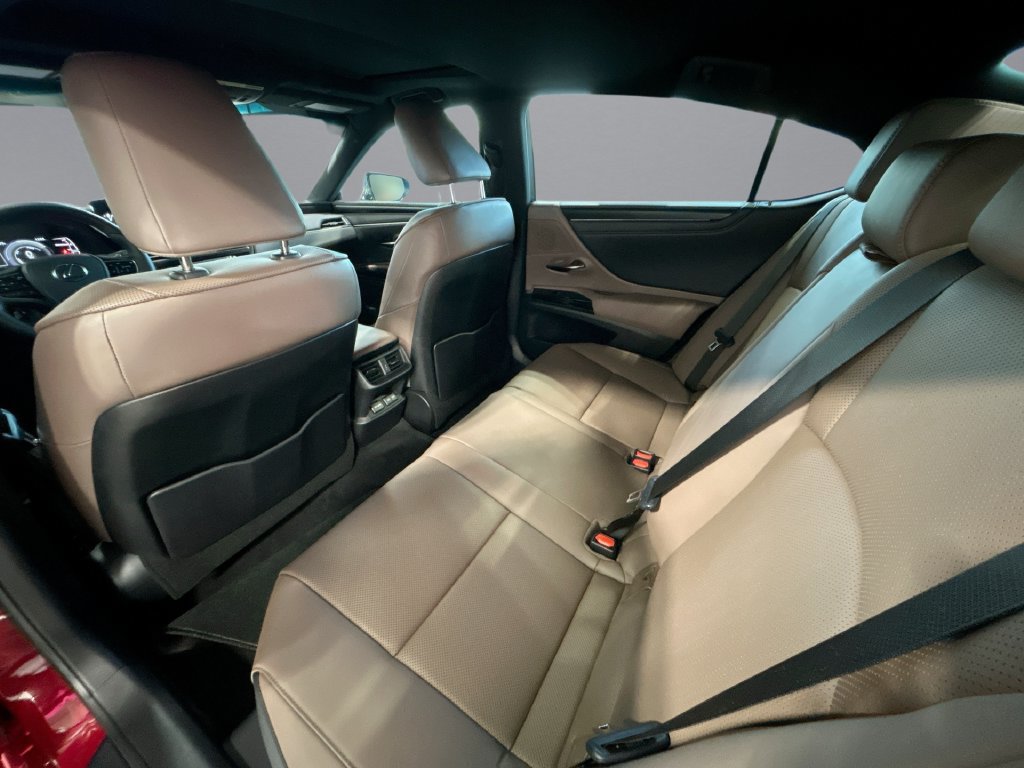 Used 2023 Lexus ES 300h w/ Premium Package FWD image 15