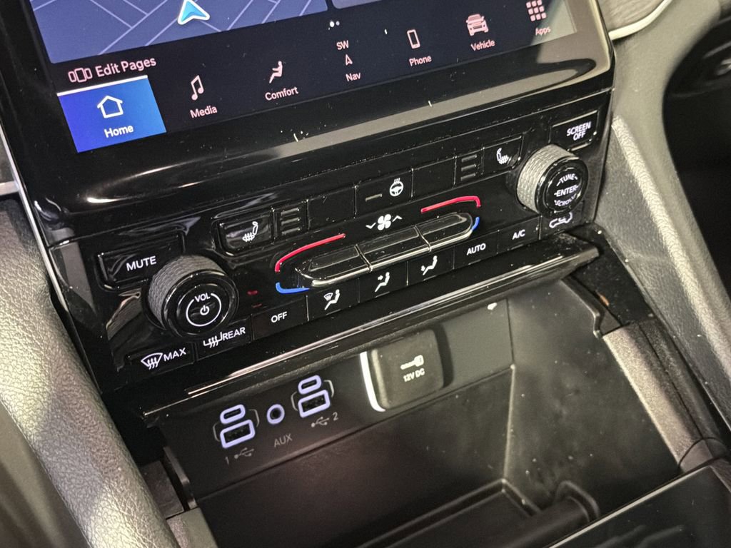 Used 2023 Jeep Grand Cherokee Limited image 23