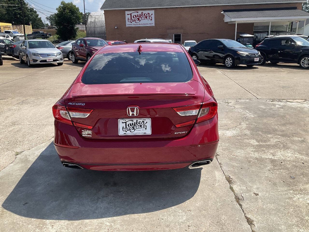Used 2018 Honda Accord Sport image 4