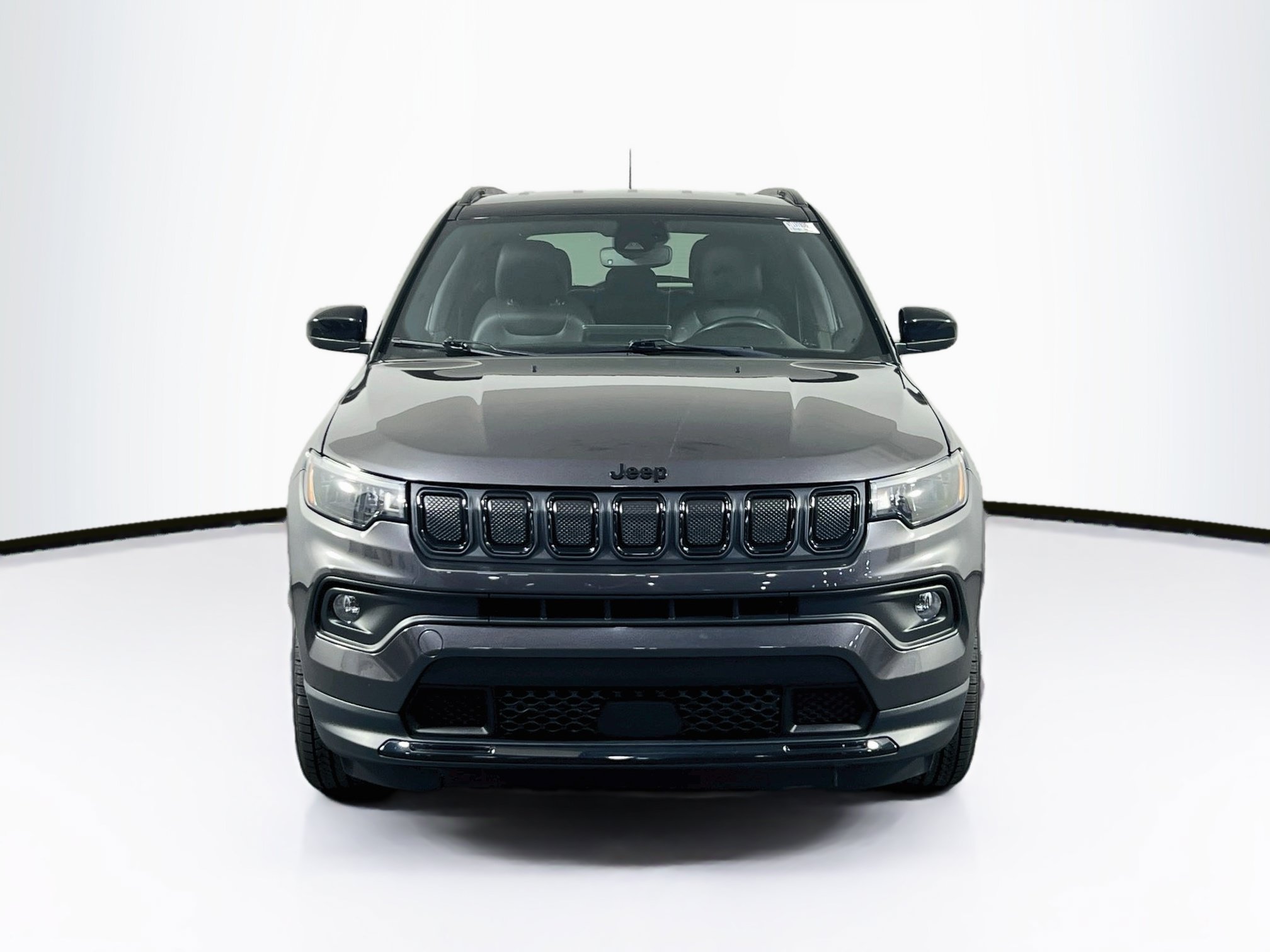 Used 2022 Jeep Compass Latitude w/ Convenience Group AWD/4WD image 2