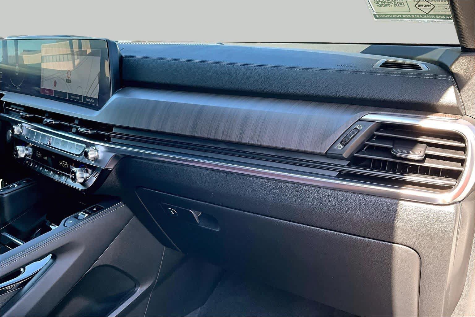 Used 2023 Kia Telluride SX FWD image 16