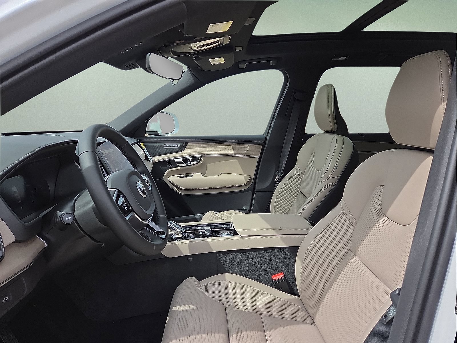 New 2026 Volvo XC90 B6 Ultra w/ Protection Package AWD/4WD image 24