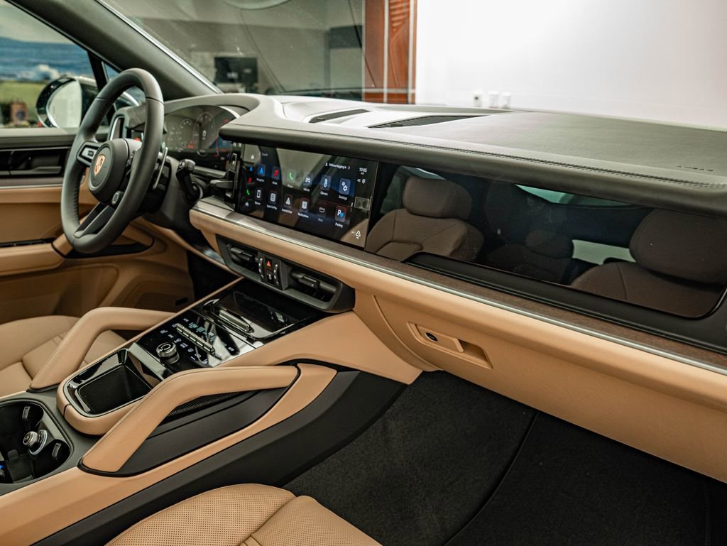 New 2026 Porsche Cayenne AWD/4WD image 38