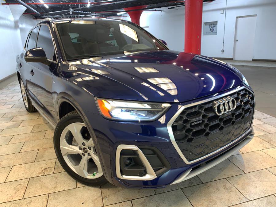 Used 2022 Audi Q5 2.0T Premium Plus w/ Premium Plus Package image 2