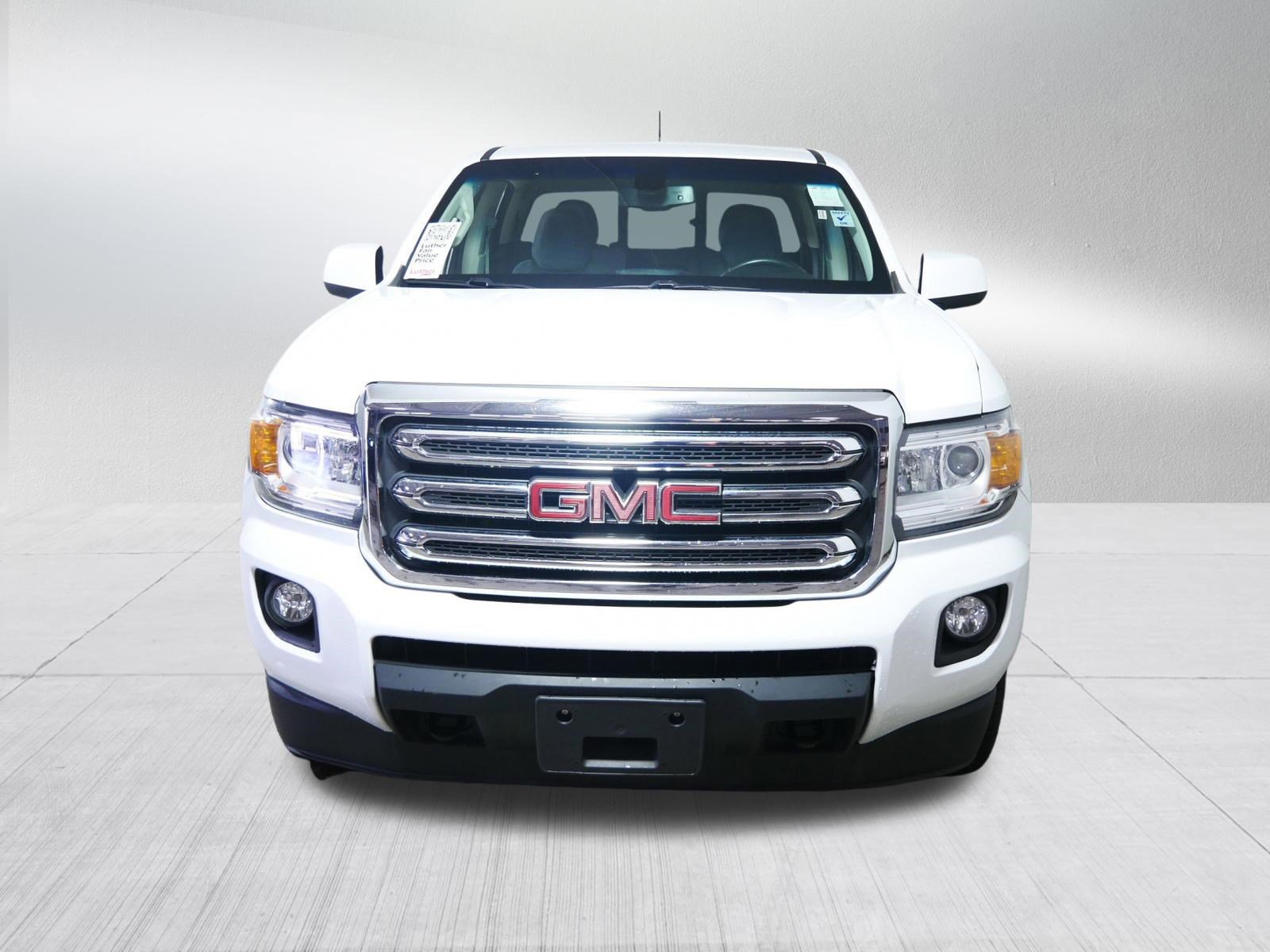 Used 2018 GMC Canyon SLE w/ SLE Convenience Package image 2