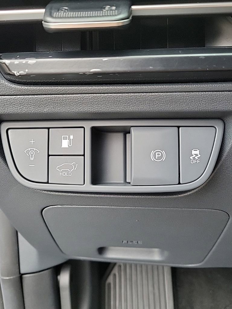 Used 2022 Kia EV6 Wind image 38