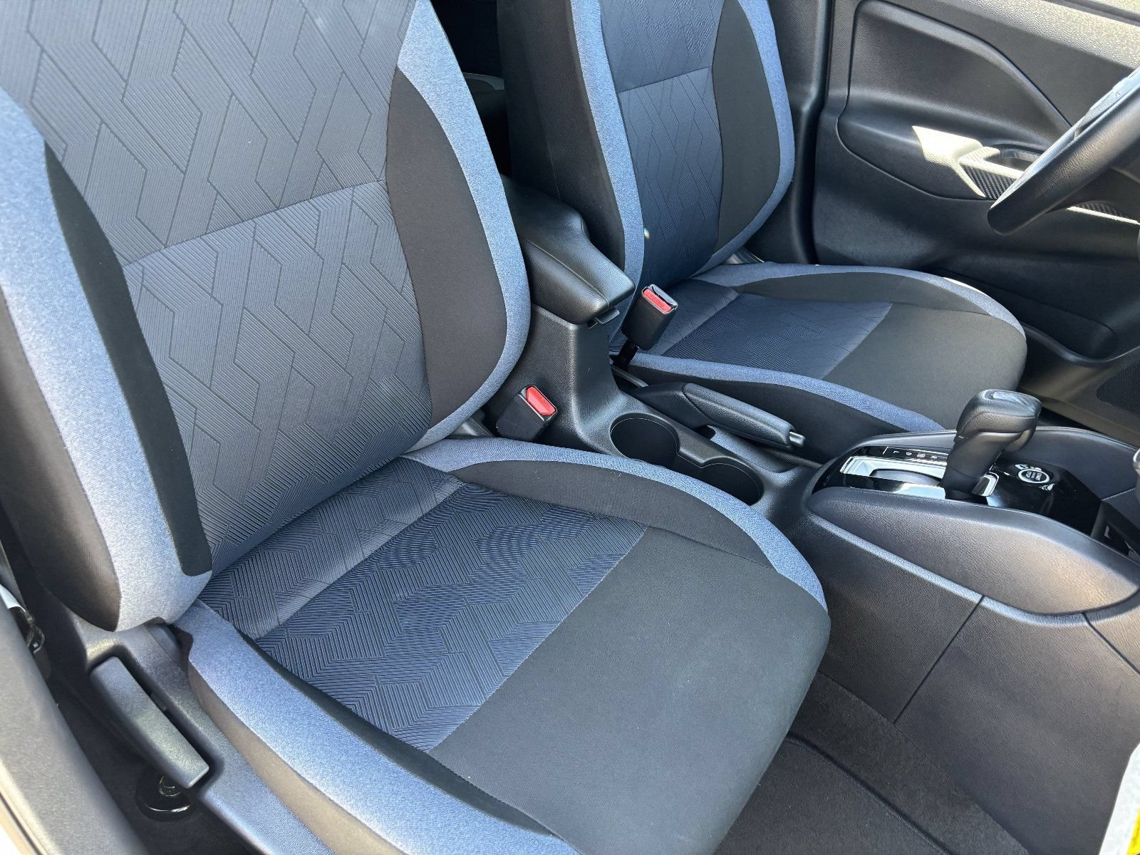 Used 2025 Nissan Versa SV w/ Trunk Package FWD image 11