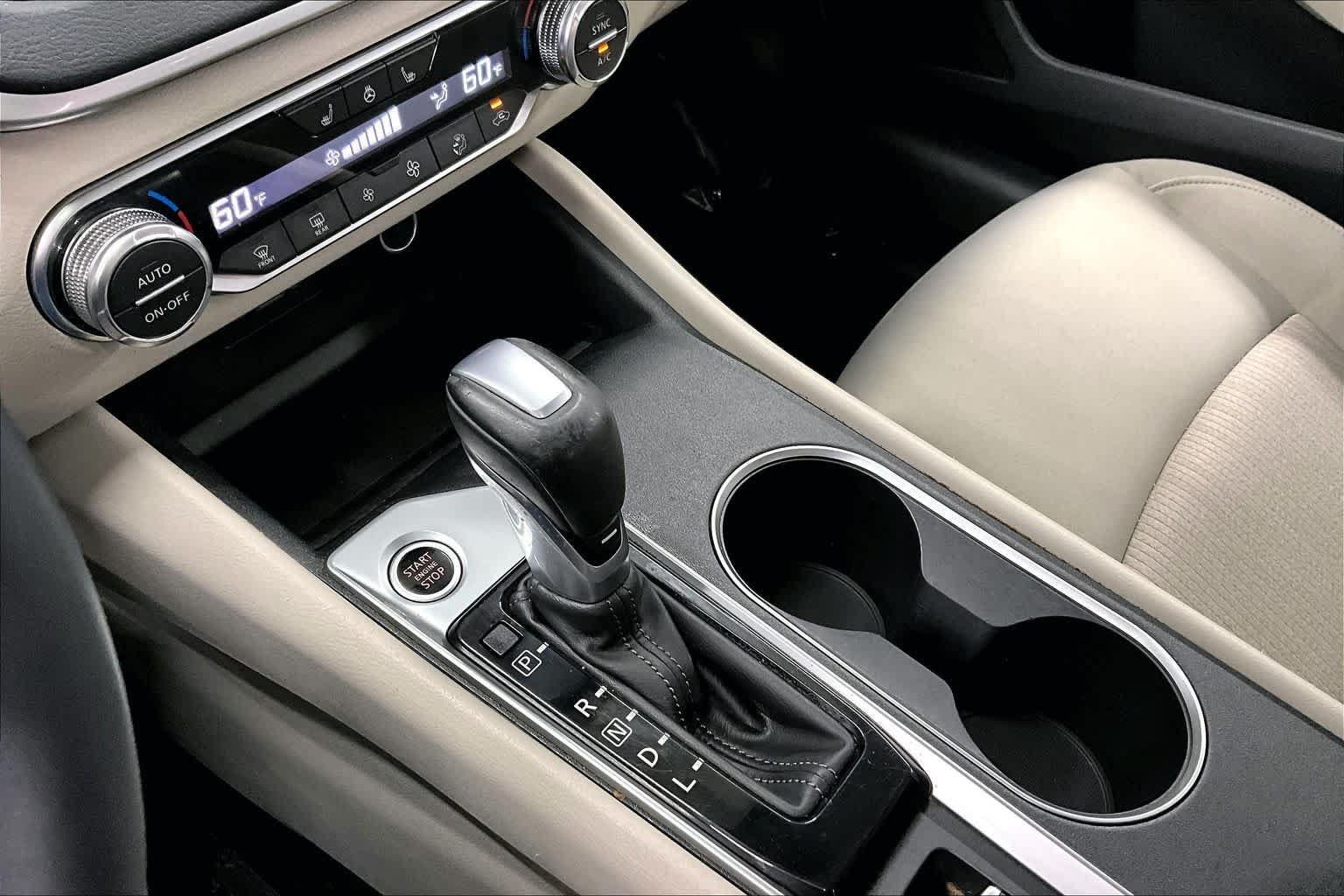 Used 2019 Nissan Altima 2.5 SV FWD image 16