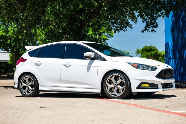 Used 2016 Ford Focus ST image 53