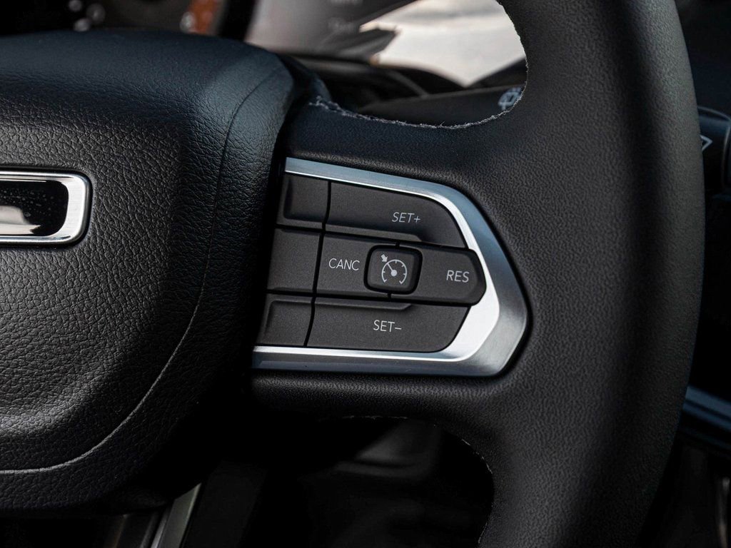 New 2026 Jeep Compass Latitude image 12
